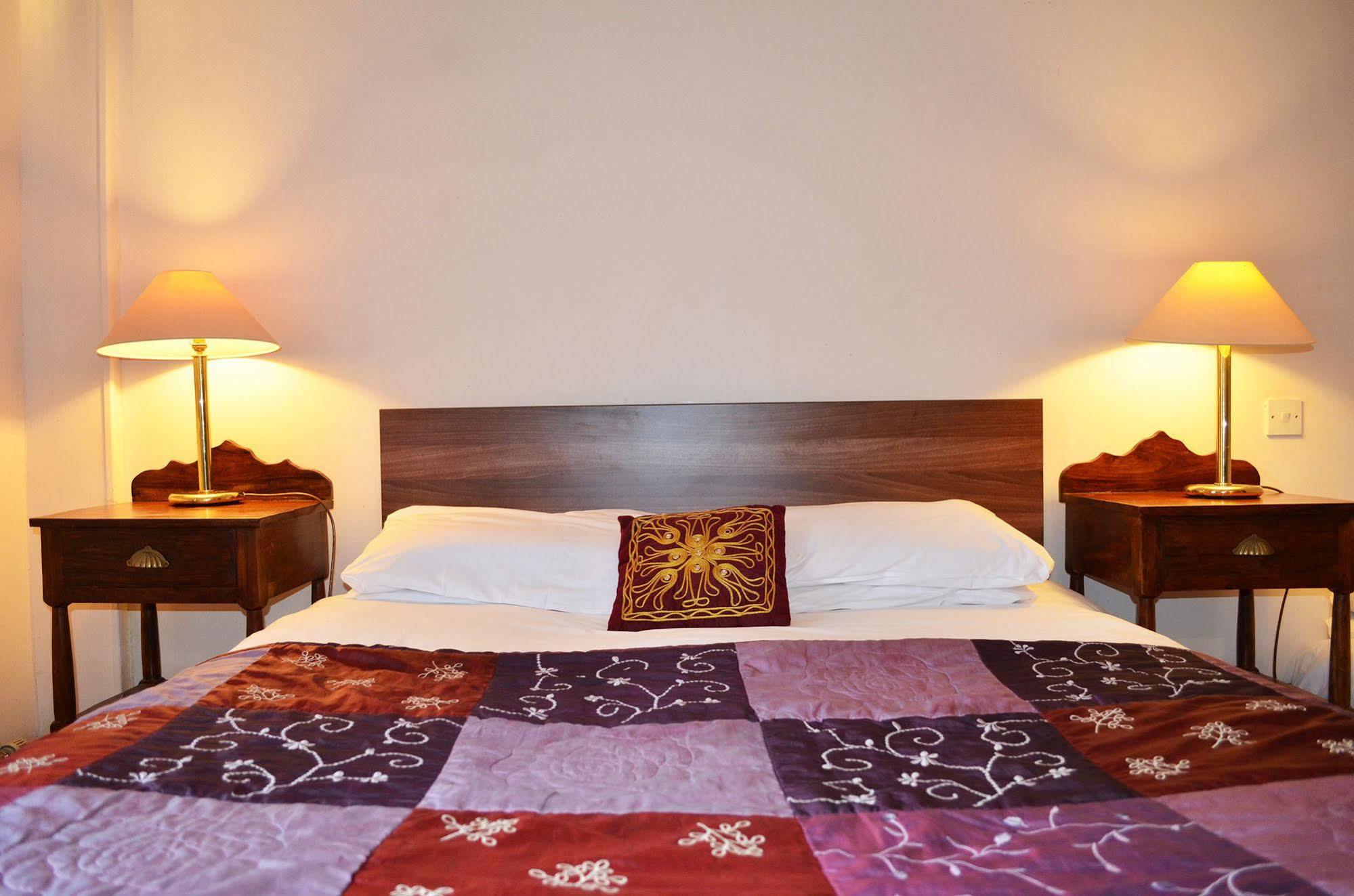 Iholiday Hotel Édimbourg Extérieur photo